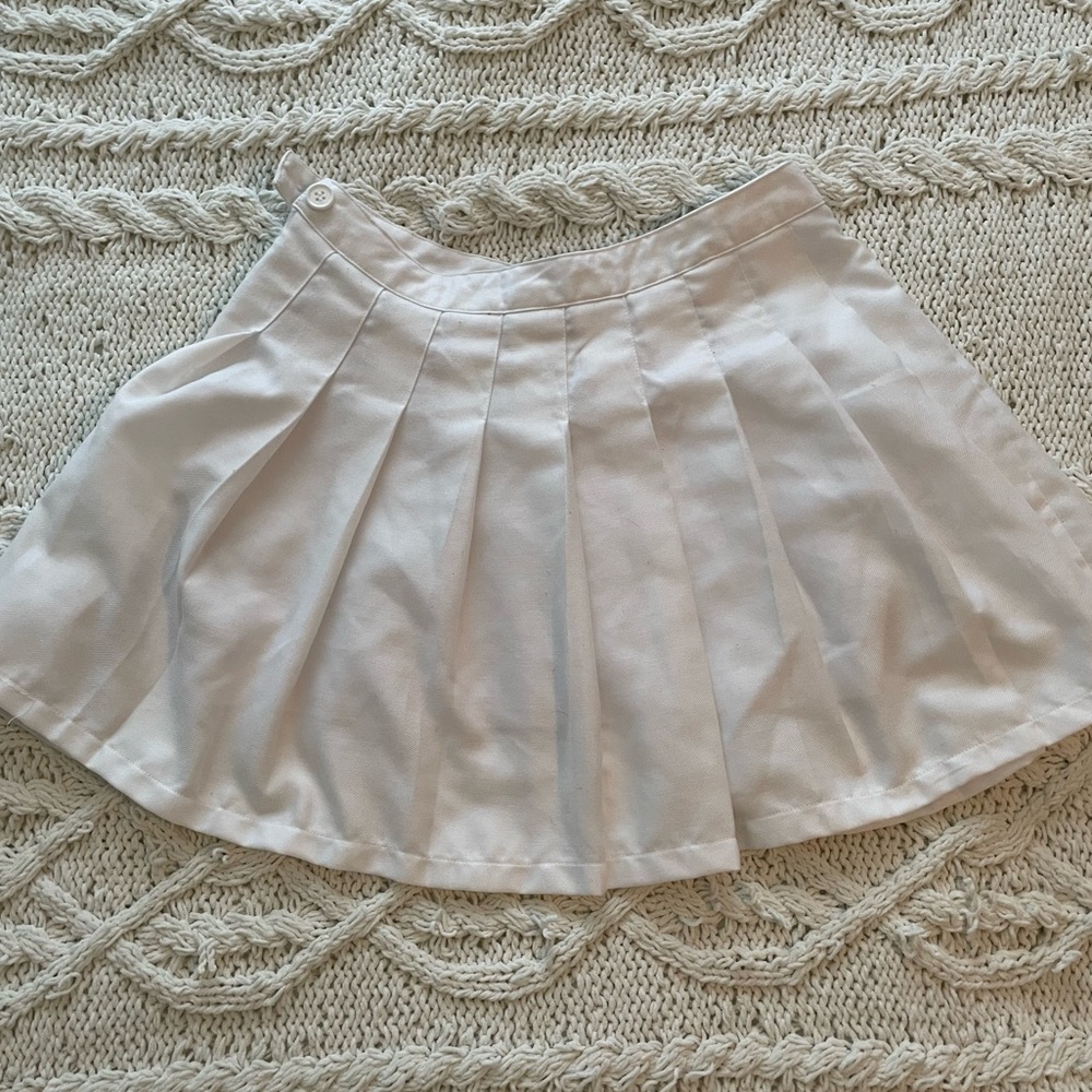 Forever 21 pleated mini skirt